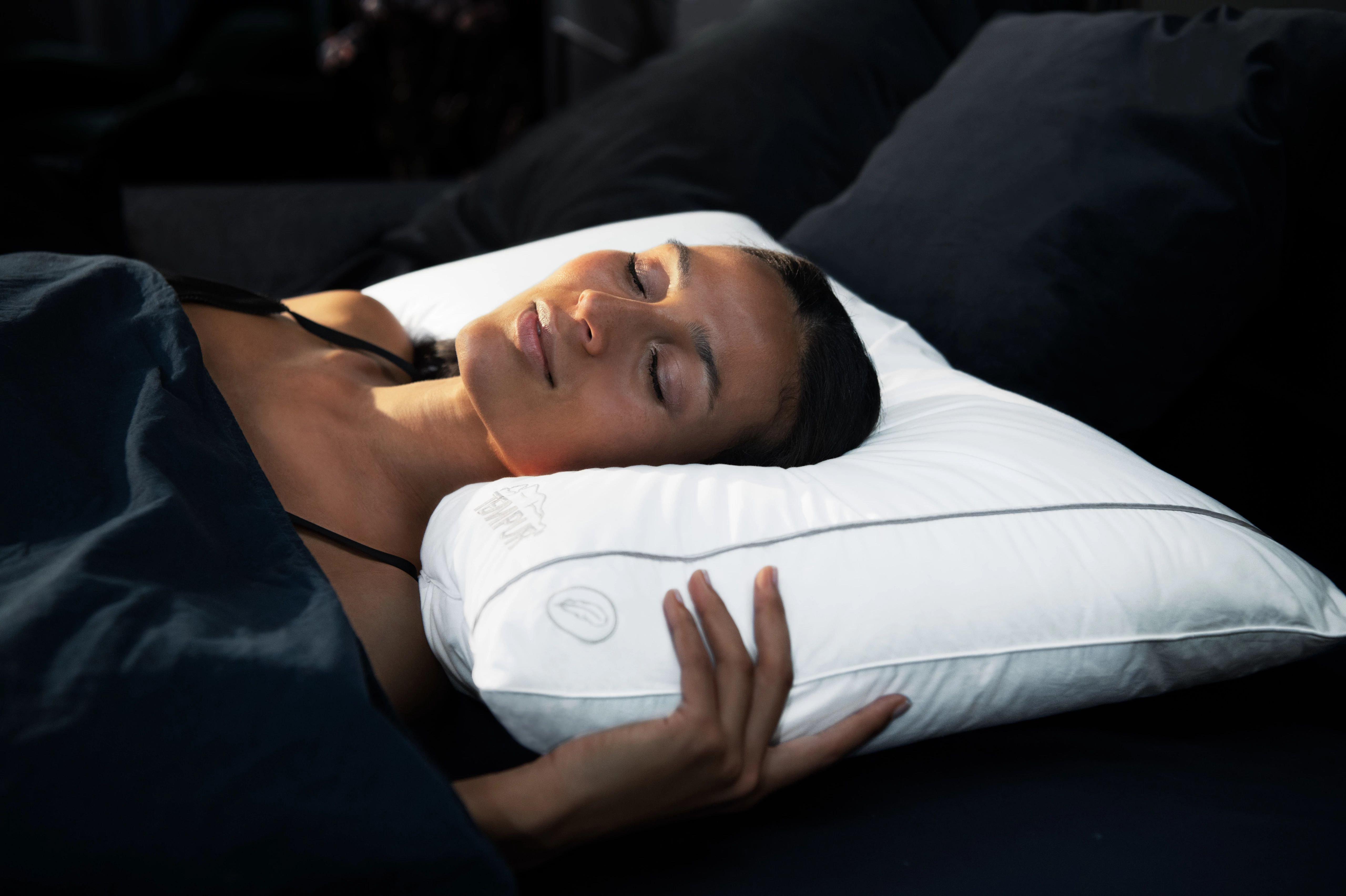 TEMPUR® Down Luxe Pillow