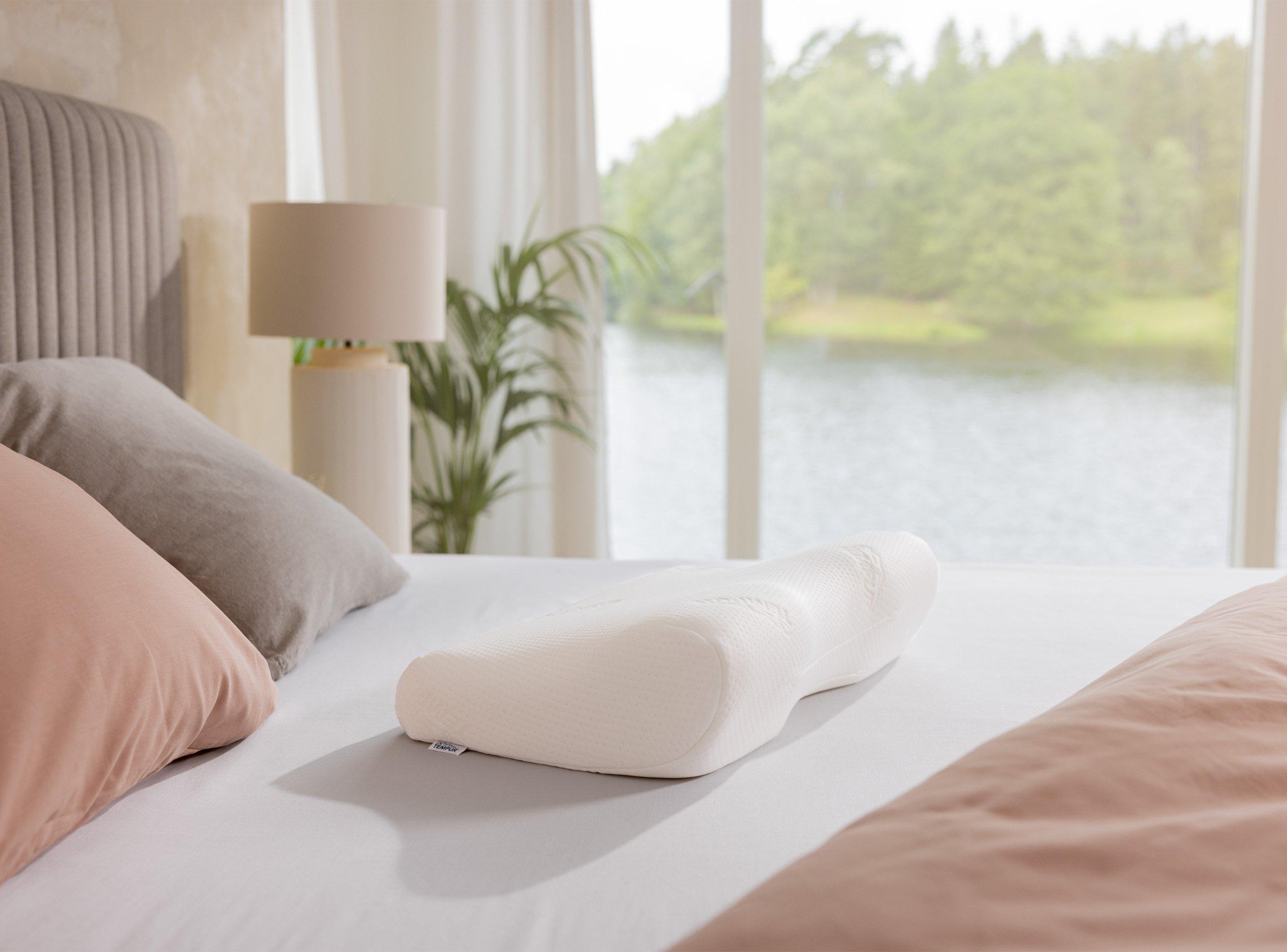 TEMPUR ErgoPlus&trade; Pillow &ndash; Designed for back sleepers
