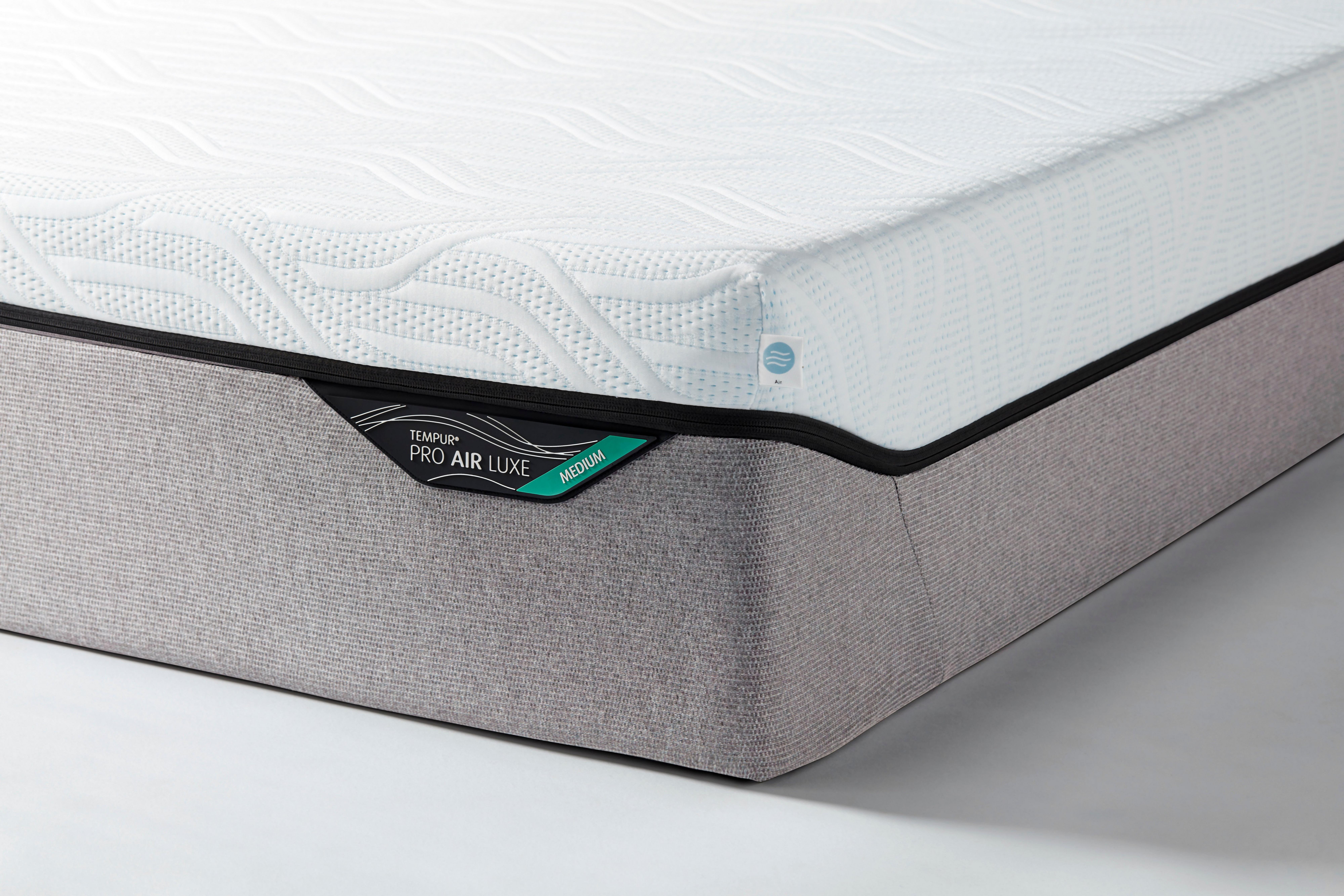 TEMPUR PRO AIR&trade; Luxe Medium