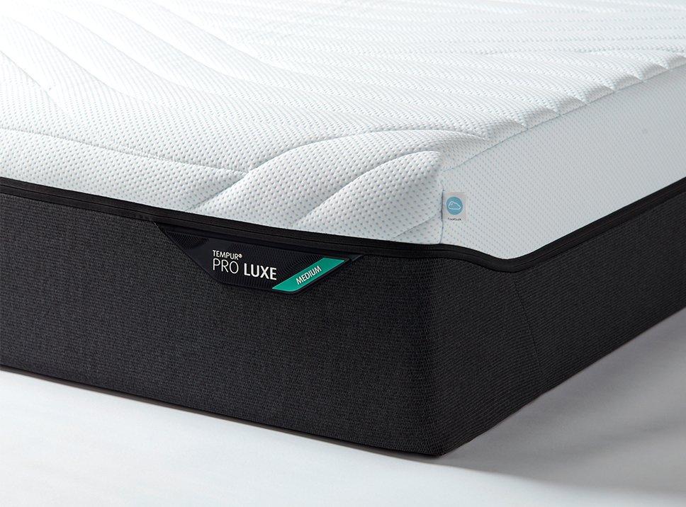 TEMPUR PRO LUXE® COOLQUILT Medium