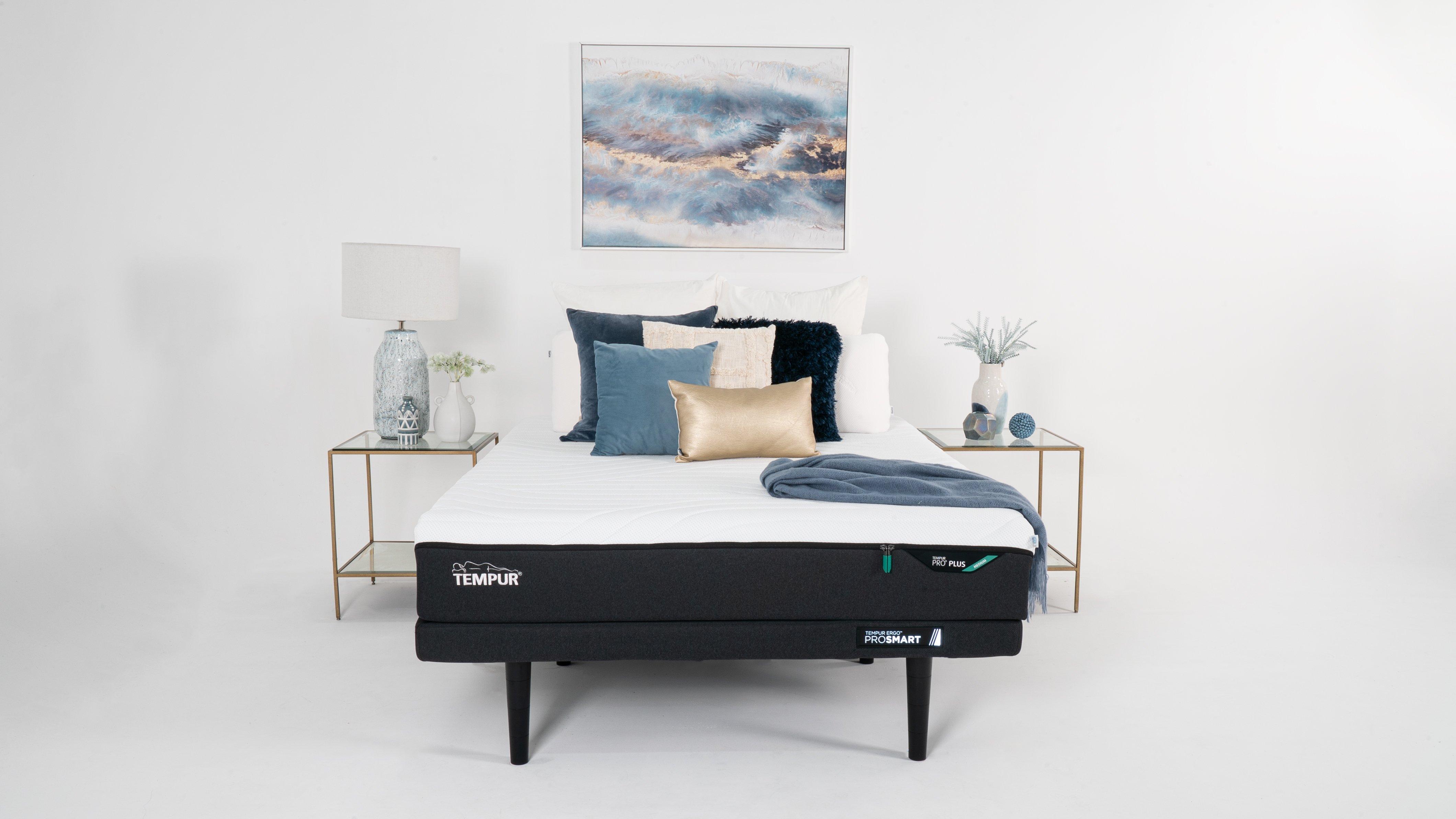 TEMPUR PRO LUXE&reg; COOLQUILT Medium Firm
