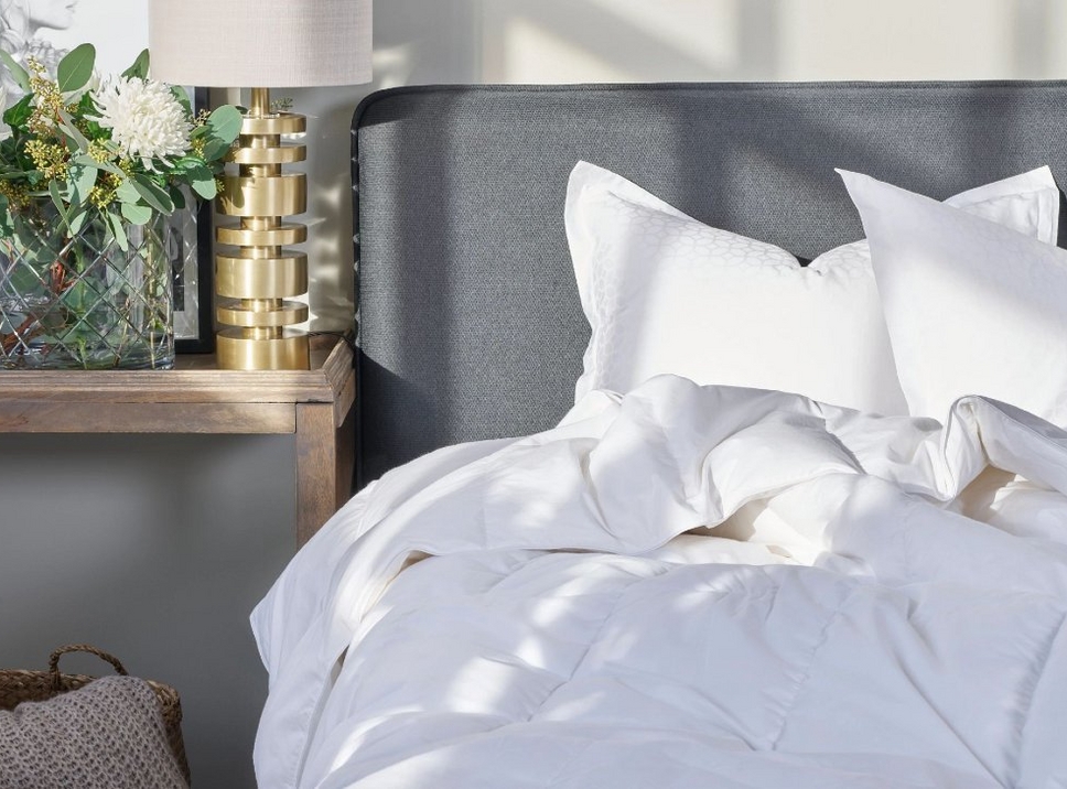 HOME BY TEMPUR® Elite lichtgewicht wit donzen dekbed met cooling 240x220 cm