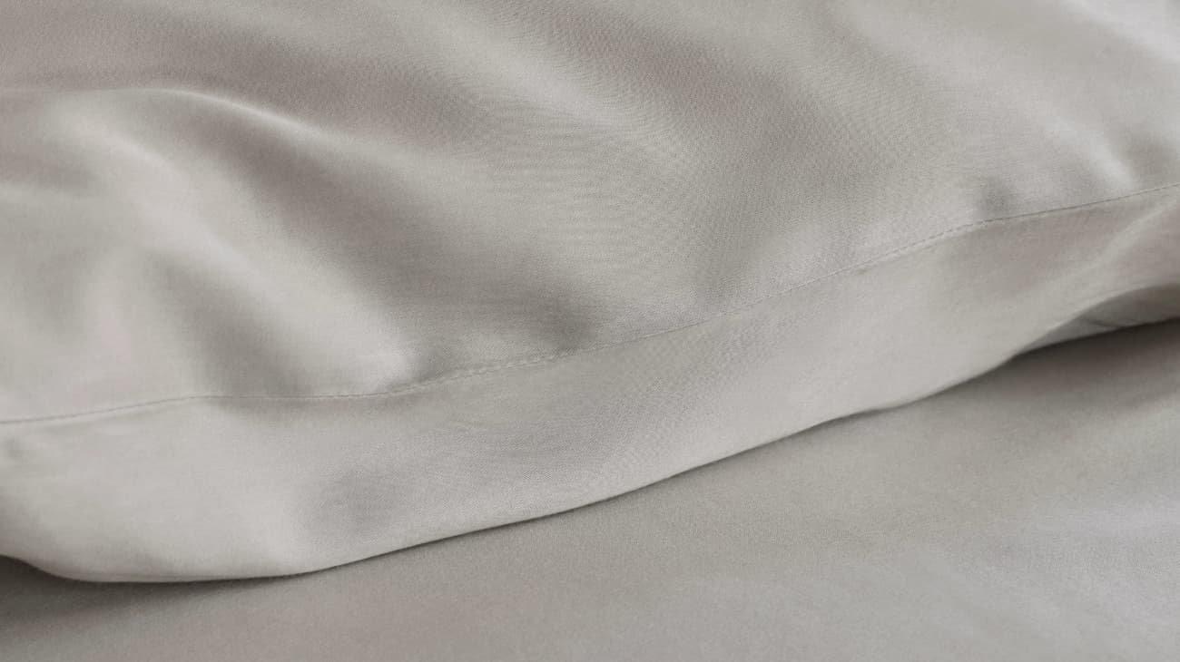 HOME BY TEMPUR&reg; zijdezacht bamboe dekbedovertrek 200x200 cm