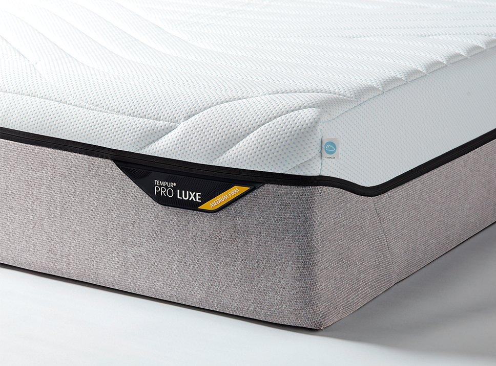 TEMPUR PRO® Luxe CoolQuilt Matras - 180 x 220 - 30 cm hoog - Medium Firm