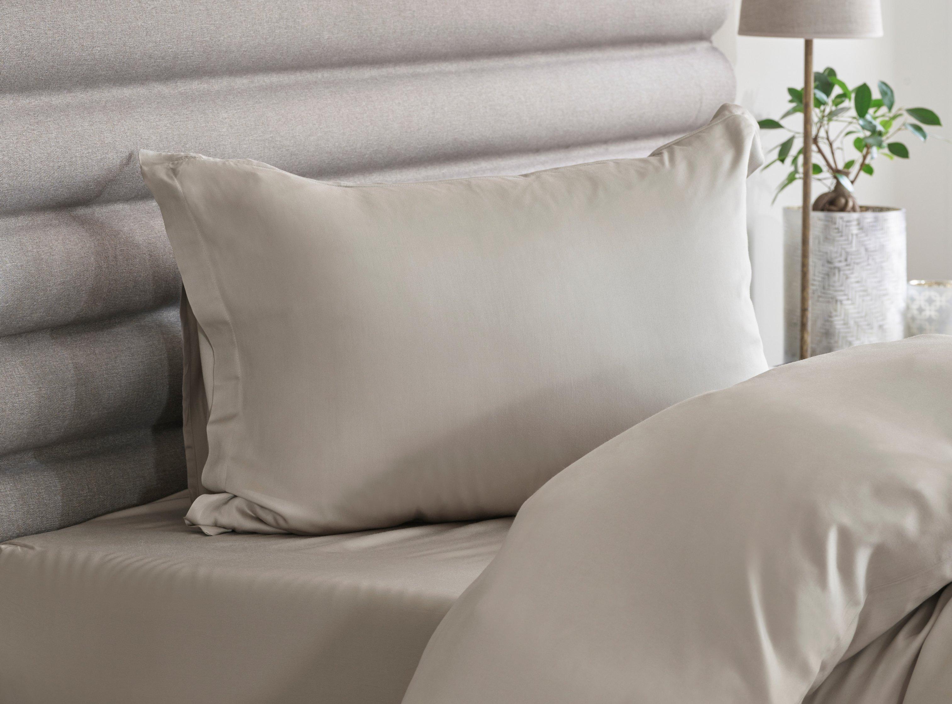 Silkev&aelig;vet pudebetr&aelig;k i bambus