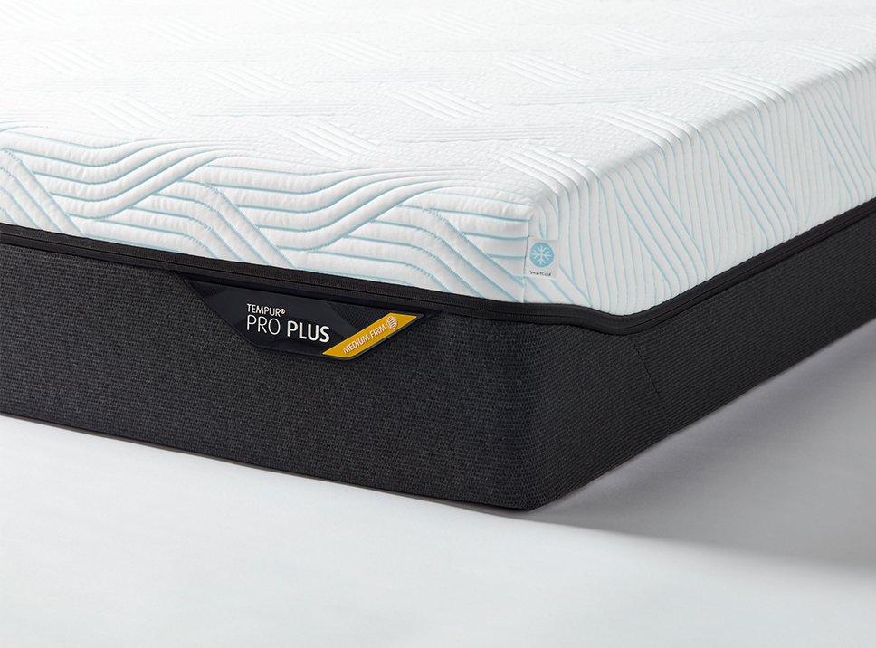 TEMPUR PRO® Plus SmartCool™ Hybrid