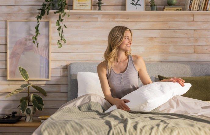 TEMPUR EASE Hug™ Pillow Medium