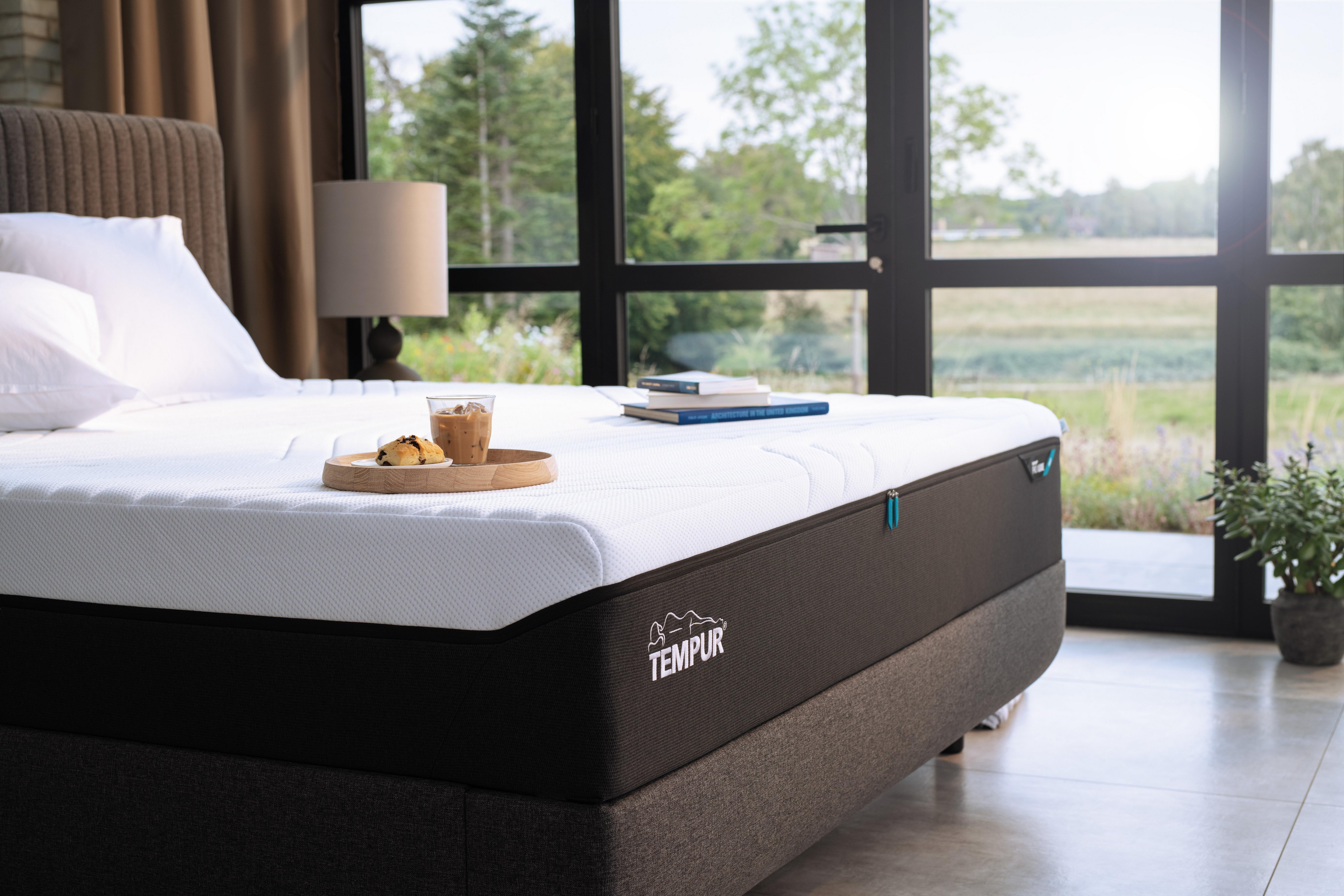 TEMPUR PRO&reg; CoolQuilt -patja
