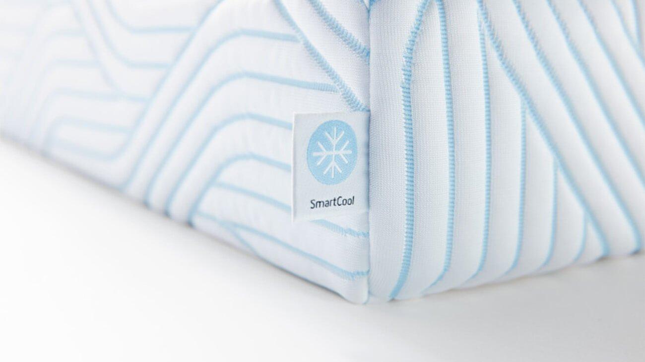 TEMPUR PRO&reg; Plus 8 SmartCool&trade;-sijauspatja