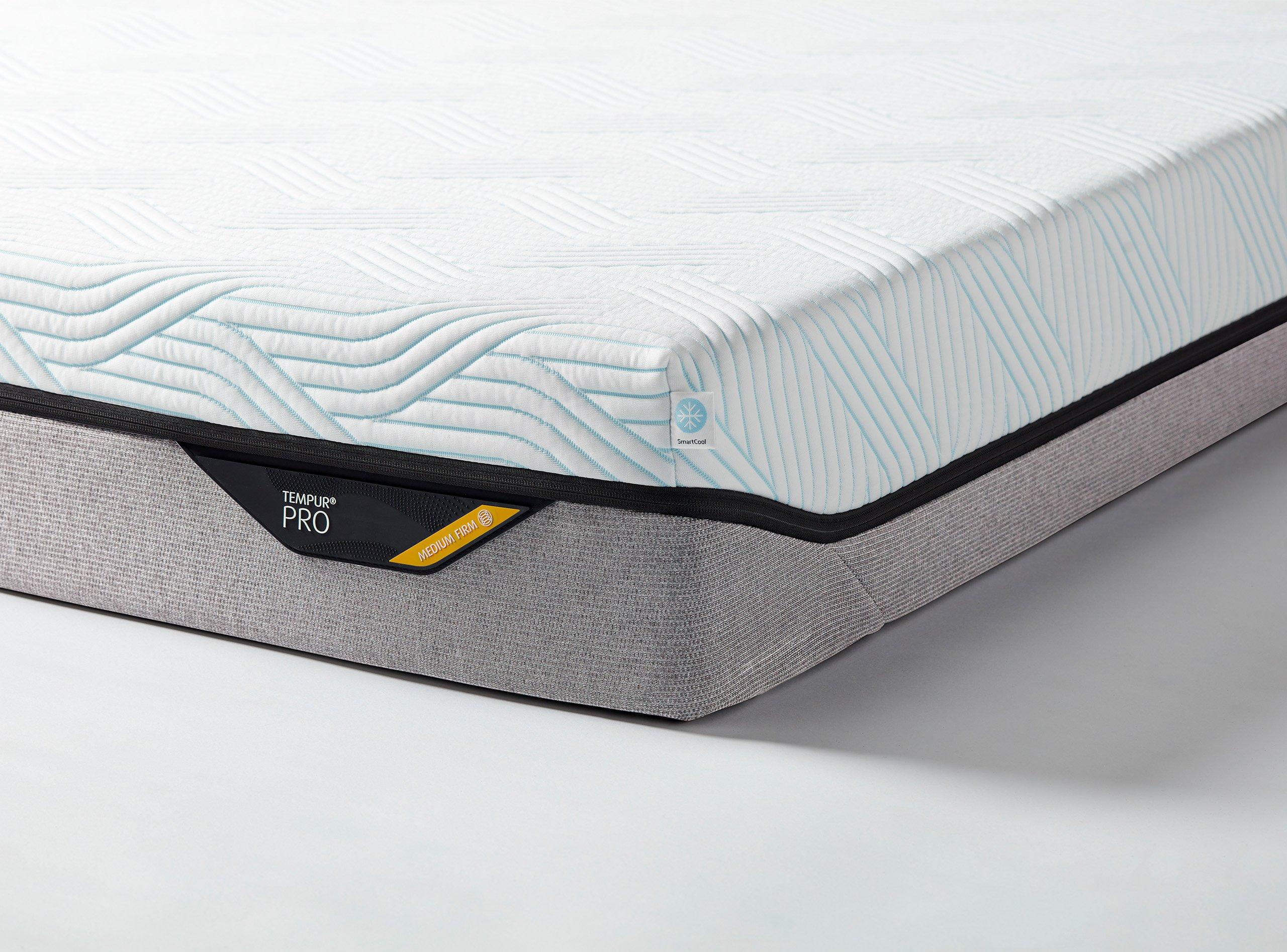 MATERASSO TEMPUR PRO&reg; SMARTCOOL&trade; MEDIO-RIGIDO HYBRID