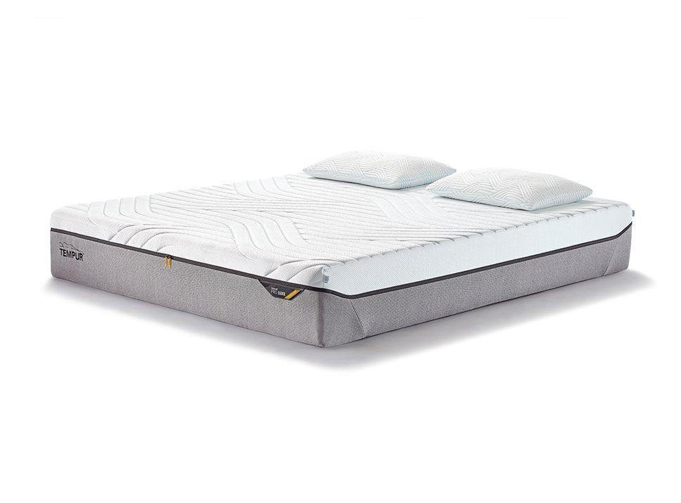 TEMPUR PRO® Luxe CoolQuilt Matras - 140 x 210 - 30 cm hoog - Medium Firm