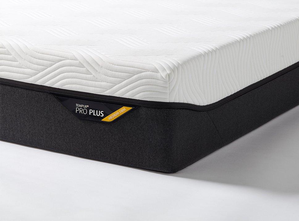 TEMPUR Pro Plus CoolQuilt madrass 200x200 medium fast