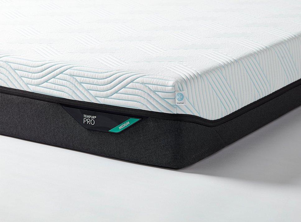 TEMPUR PRO&reg; SmartCool&trade; Medium
