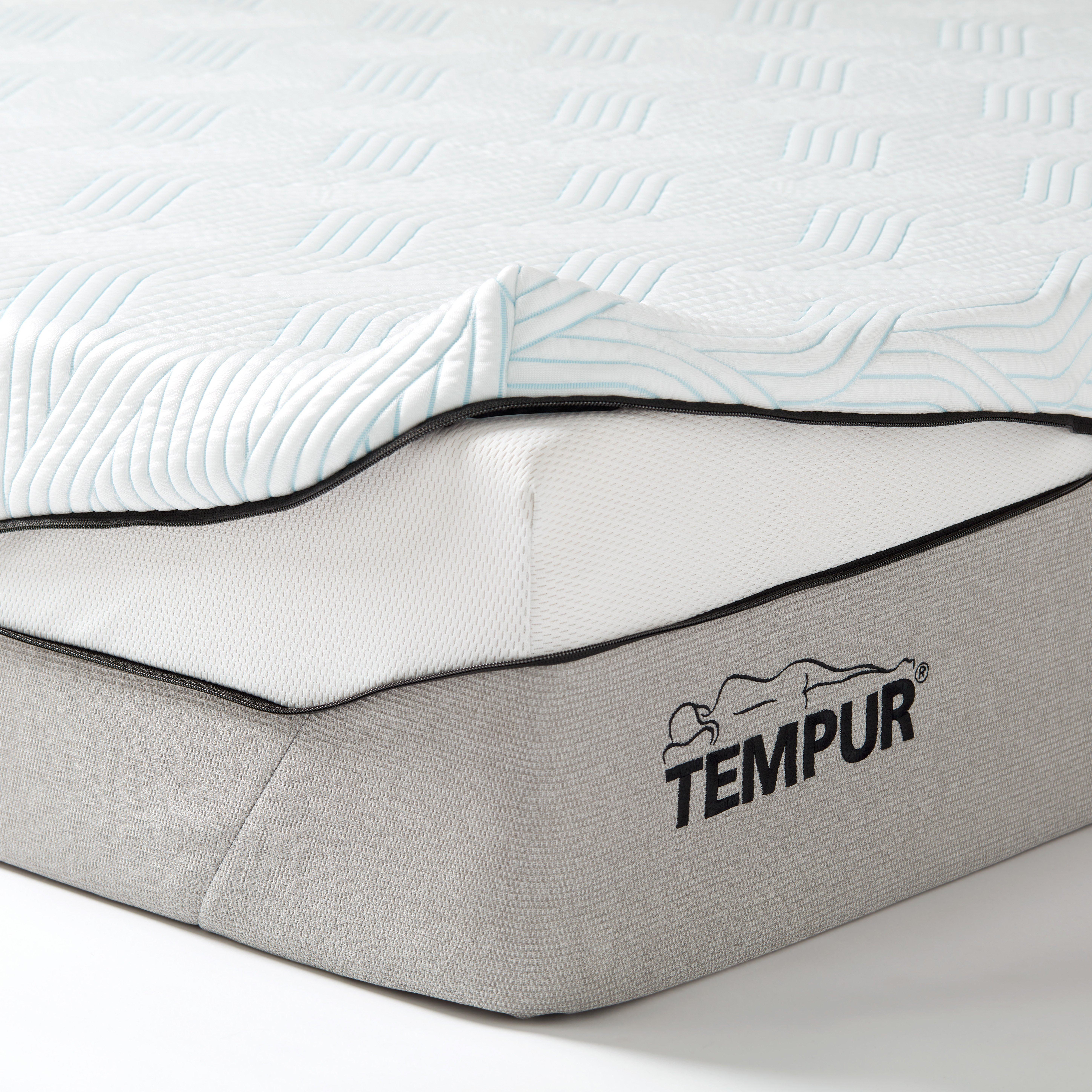 TEMPUR PRO®