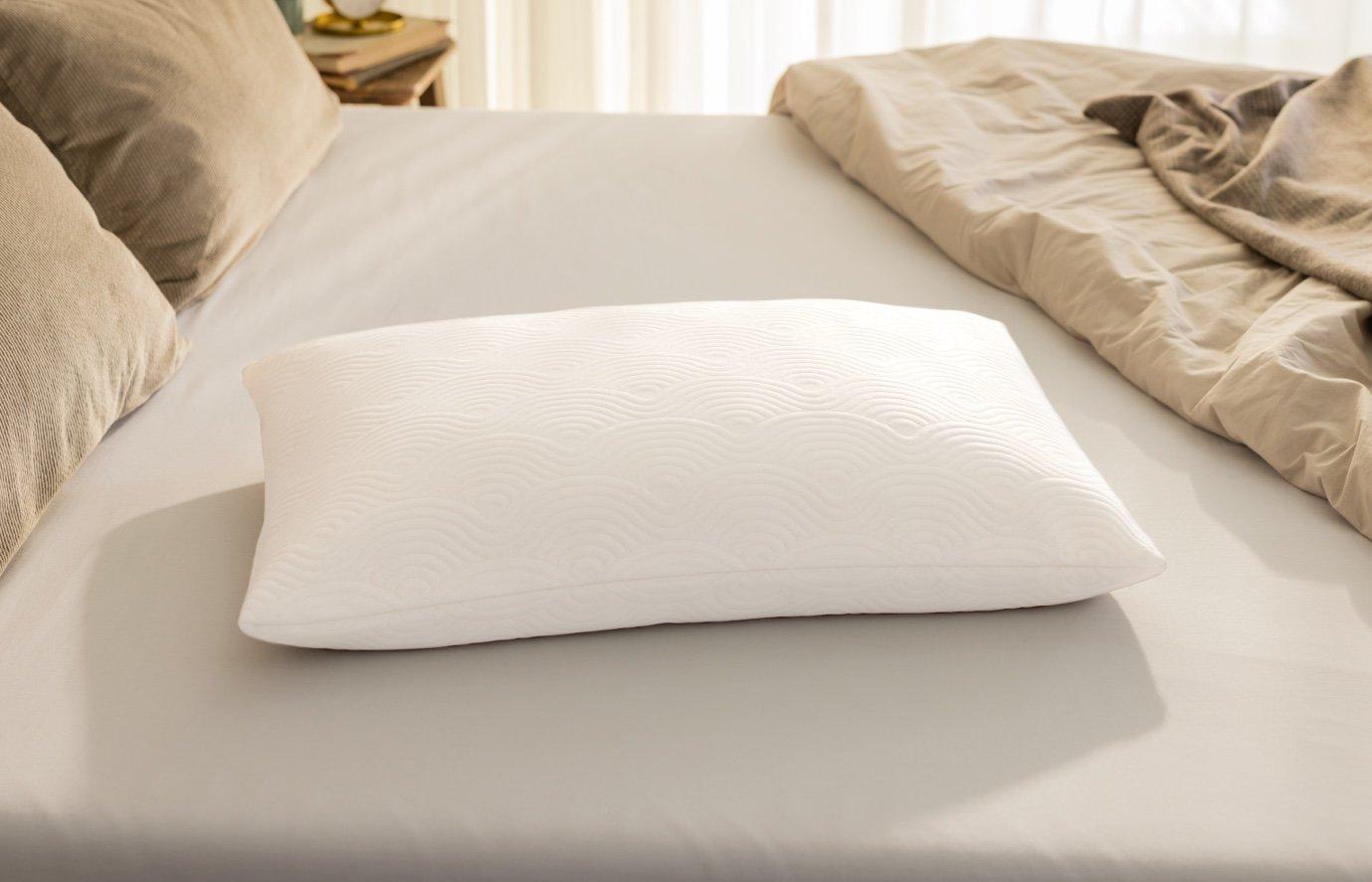 TEMPUR ONE Hug™ Pillow Medium