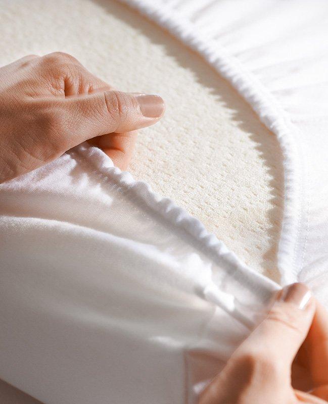 TEMPUR-FIT™ -muotoonommeltu tyynyliina
