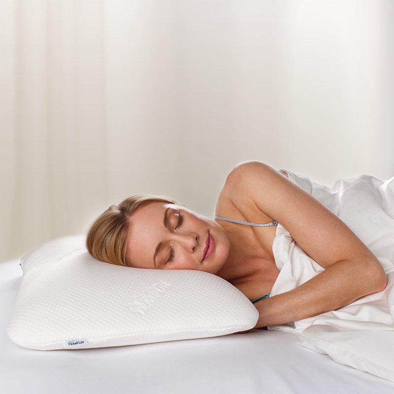 TEMPUR Symphony Pillow - Designed for a medium-firm feel