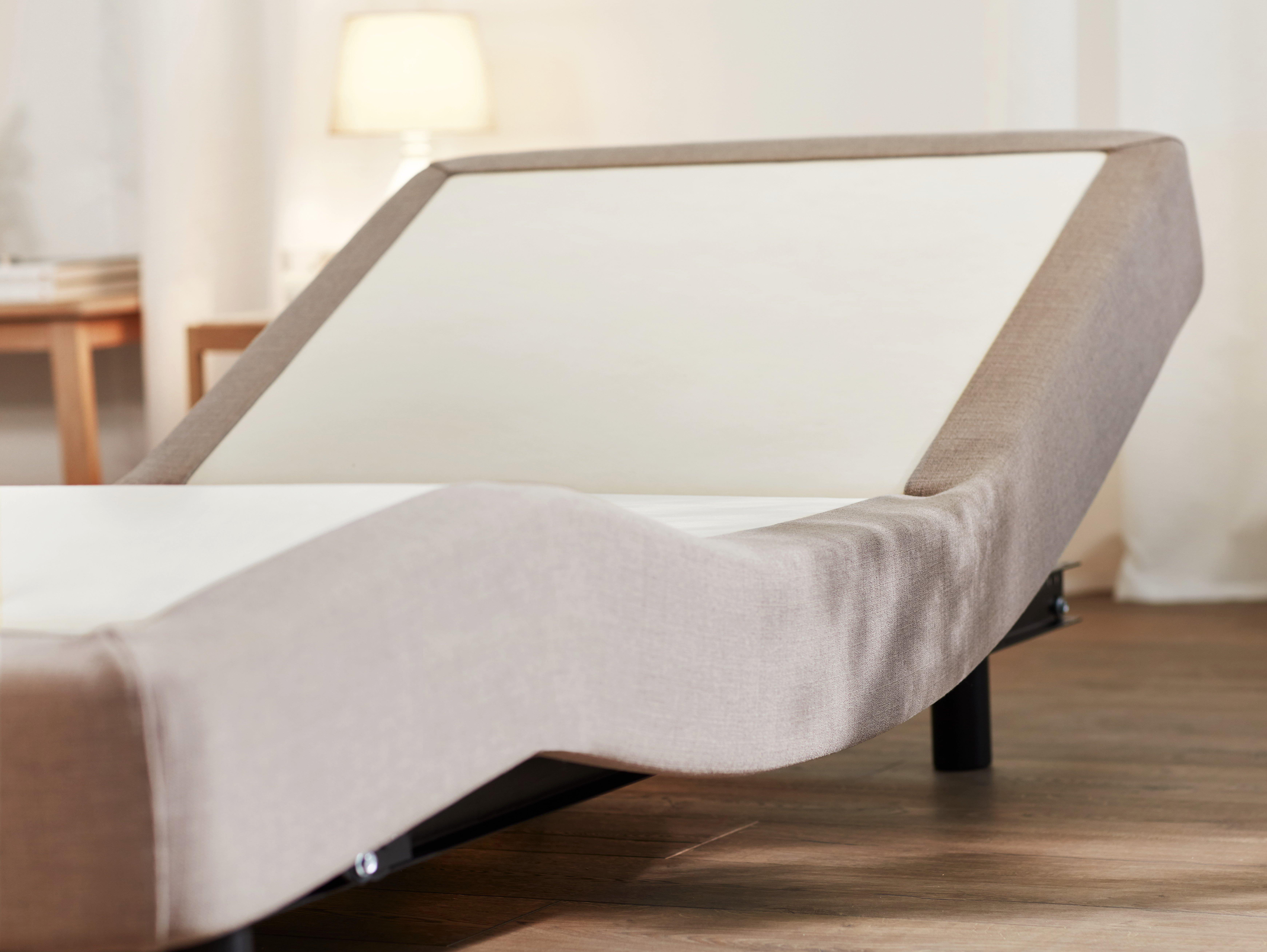 The Zero G Lifestyle Adjustable Bed Base | Tempur SG