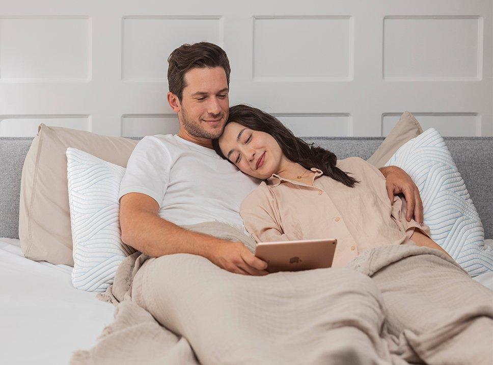 TEMPUR Cloud SmartCool™ Pillow In Medium Feel