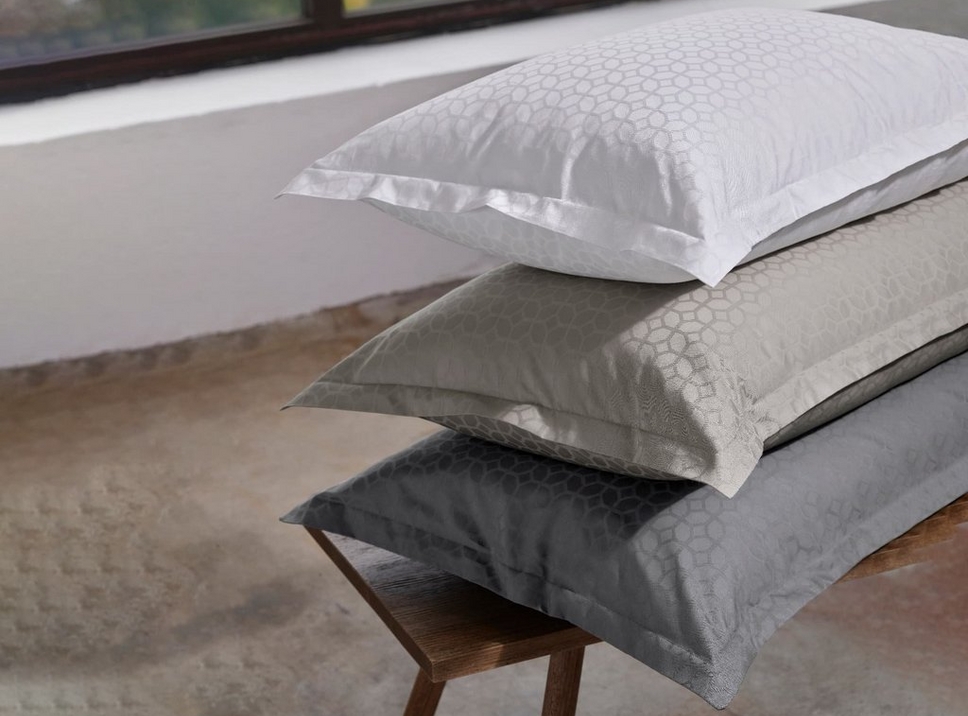 Home BY TEMPUR® Luxe Cotton Jacquard Pillow Case