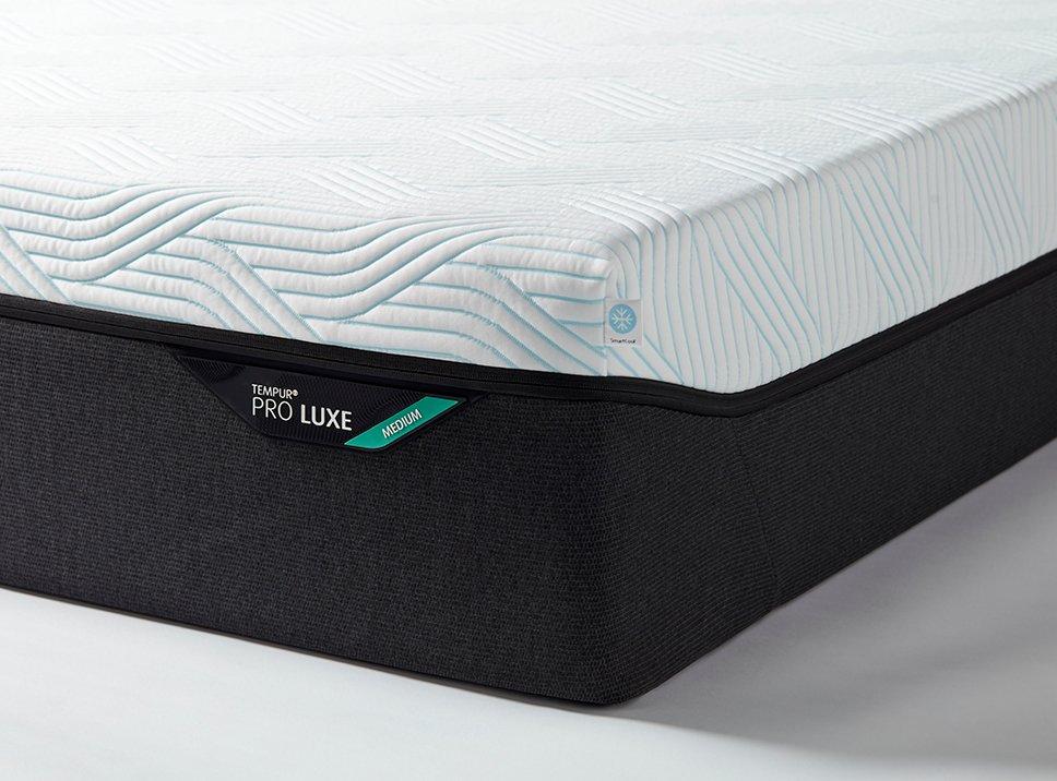 TEMPUR PRO® Luxe SmartCool™ (Euro King)