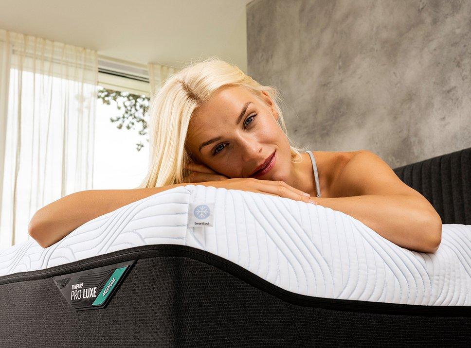 TEMPUR PRO® Luxe SmartCool™ (Euro King)
