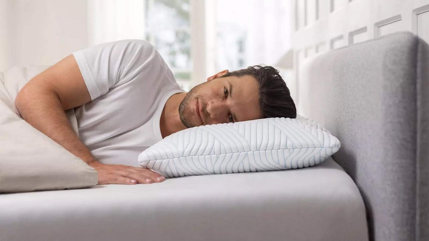 Bed pillow 2025 tempurpedic pillow